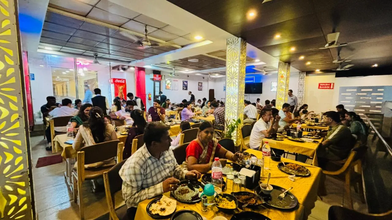Pure veg restaurant dining at Hotel Sangram Palace